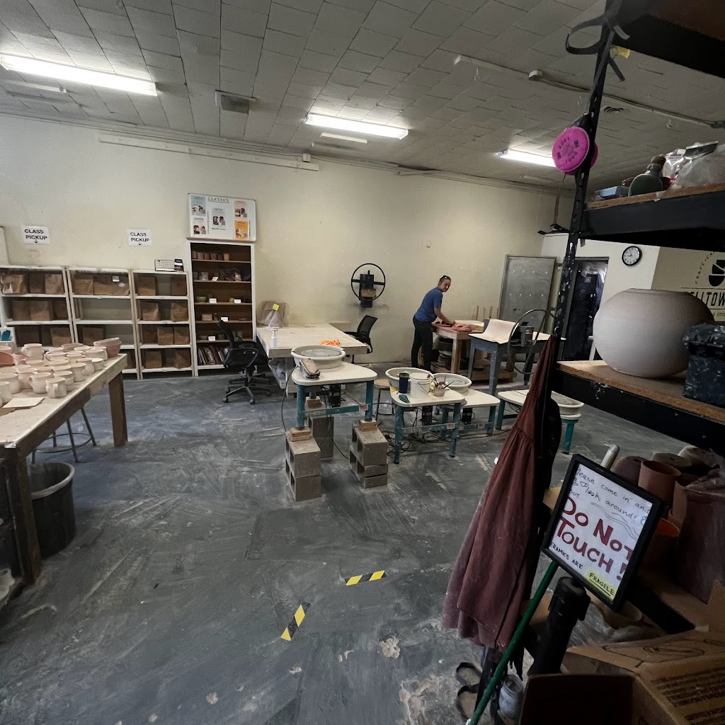 Belltower Coffee and Wine Bar | cafe | 525 S Highland St, Memphis, TN 38111, USA | 9015902677 OR +1 901-590-2677