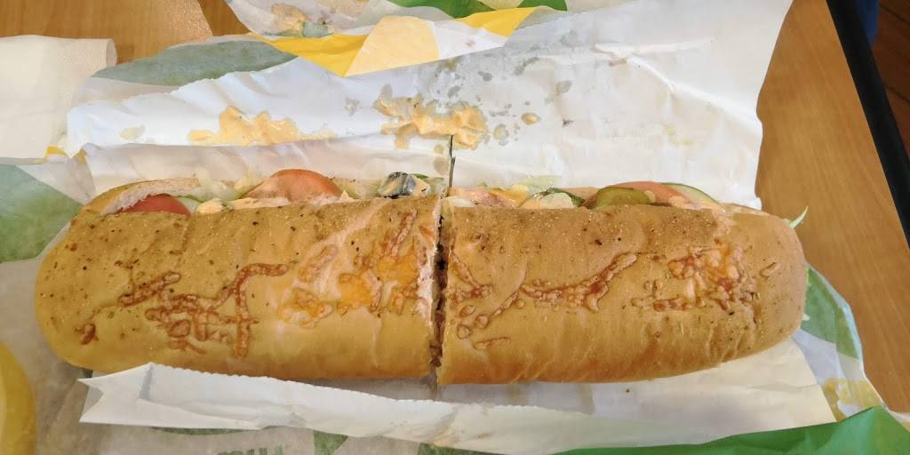Subway Restaurants | restaurant | 7517 5th Ave, Brooklyn, NY 11209, USA | 3475174075 OR +1 347-517-4075