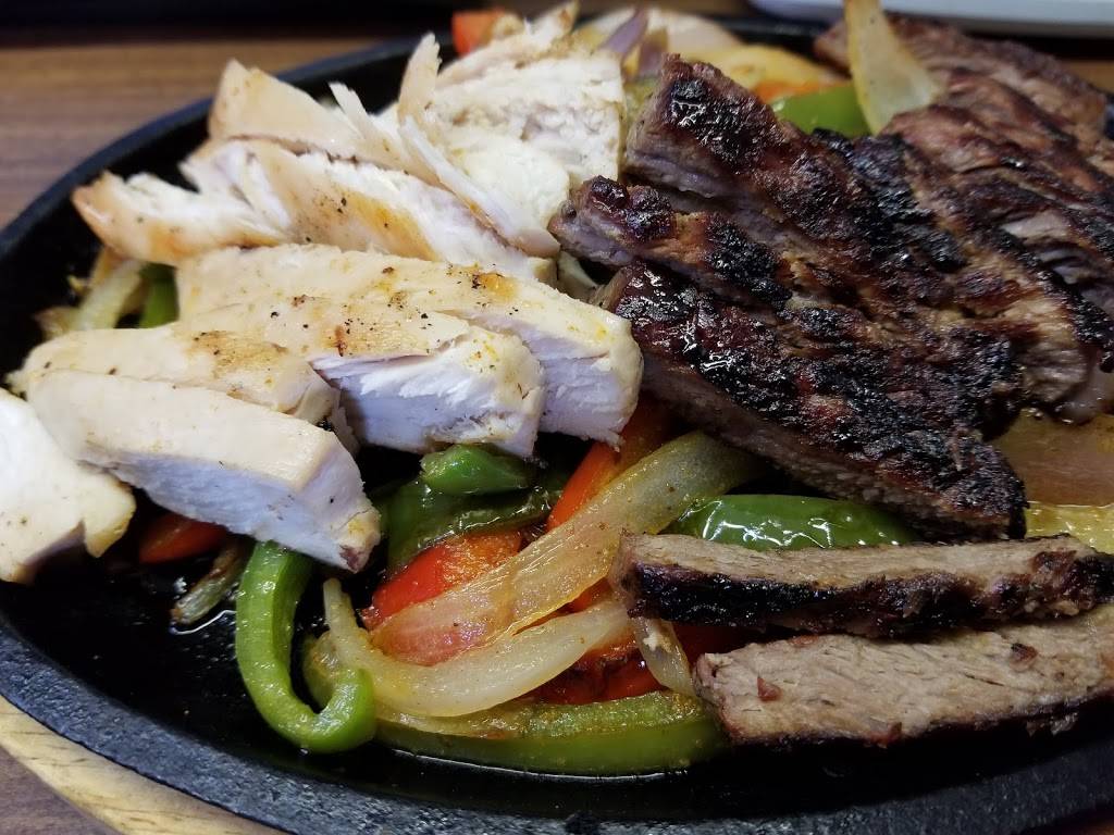 Skeeter Barlows | restaurant | 97 Main St S, Forest, ON N0N 1J0, Canada | 5197863535 OR +1 519-786-3535