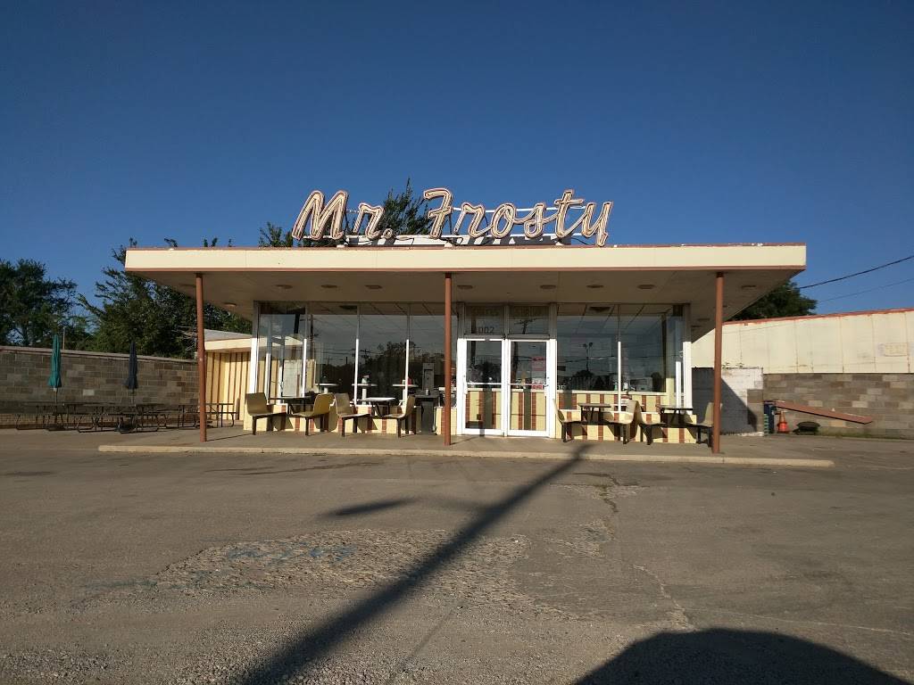 Frosty Drive N | restaurant | 1002 Fort Worth Dr, Denton, TX 76205, USA | 9403875449 OR +1 940-387-5449