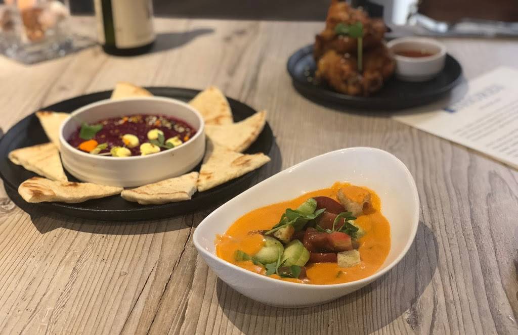 The Shores Restaurant | restaurant | 1031 Harbor Blvd, Oxnard, CA 93035, USA | 8053940028 OR +1 805-394-0028