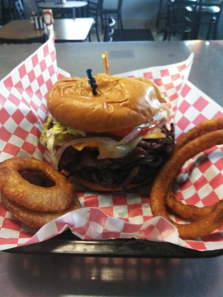 Hog Canyon Deli | restaurant | 16811 Yolo Ave, Esparto, CA 95627, USA | 5307871828 OR +1 530-787-1828