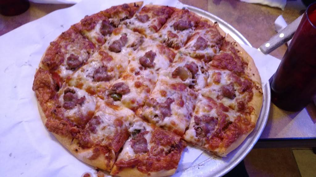 Gondola Pizza House | restaurant | 1156 S Jefferson Ave, Cookeville, TN 38506, USA | 9318541466 OR +1 931-854-1466
