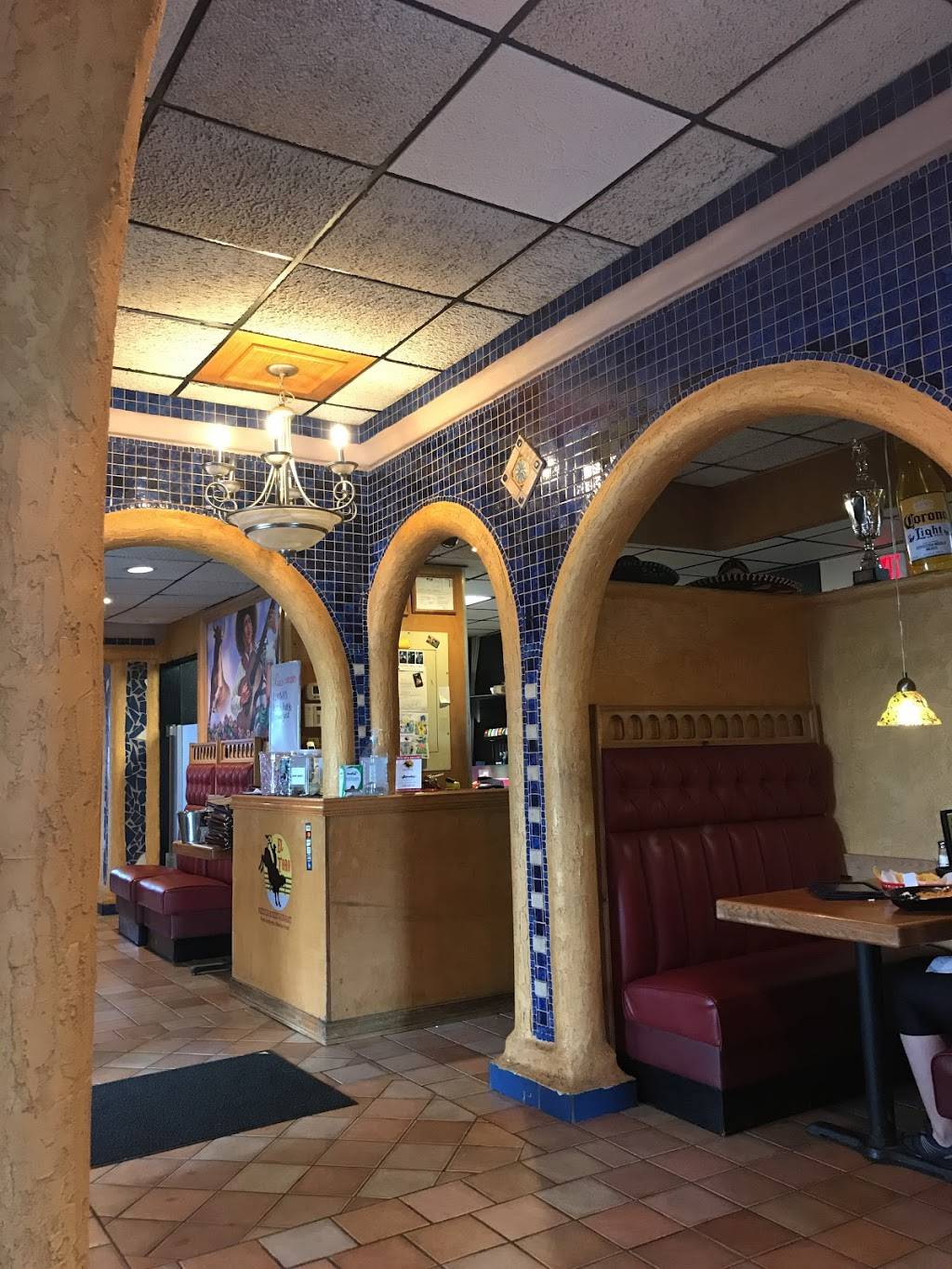 El Toro Mexican Restaurant | restaurant | 1120 1st Ave E, Shakopee, MN 55379, USA | 9524969080 OR +1 952-496-9080