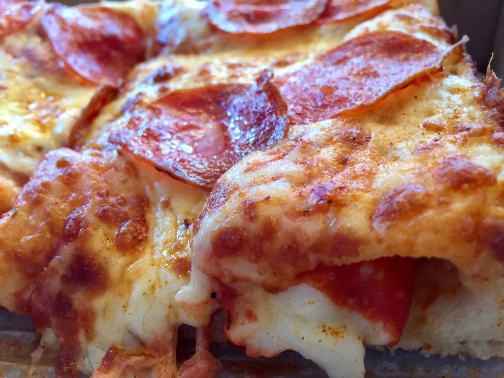 Little Caesars Pizza | meal takeaway | 211 Milford St, Clarksburg, WV 26301, USA | 3046235000 OR +1 304-623-5000