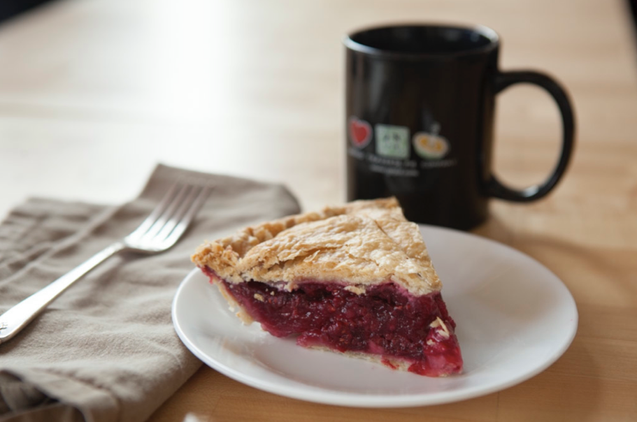 Grand Traverse Pie Company | restaurant | 2600 N Saginaw Rd, Midland, MI 48640, USA | 9898394872 OR +1 989-839-4872