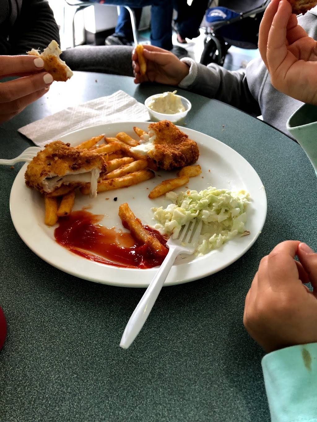 Fultanos Pizza | restaurant | 215 Broadway St, Seaside, OR 97138, USA | 5037385612 OR +1 503-738-5612