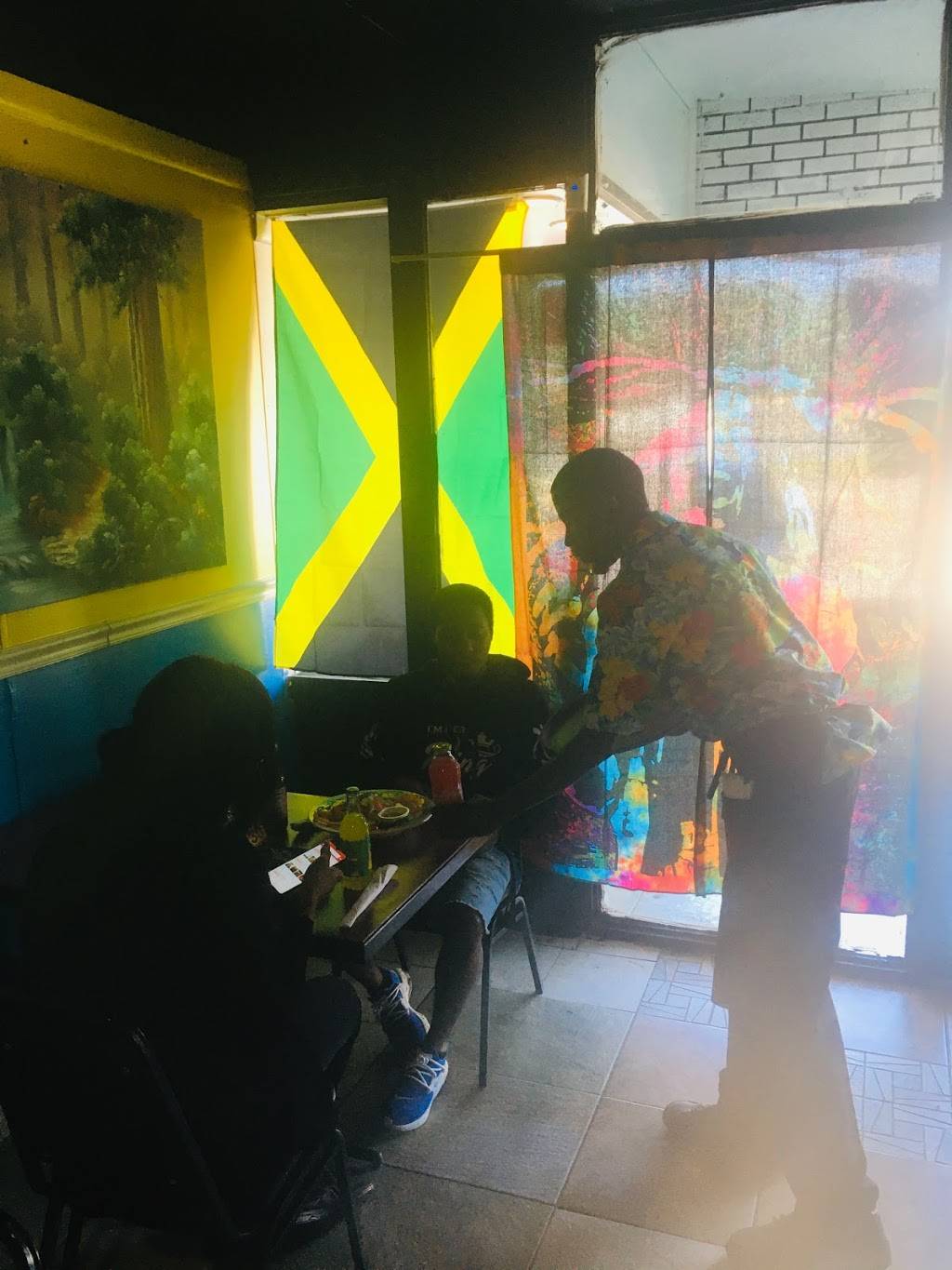 Jamrock Caribbean Restaurant & Bar | restaurant | 1635 Pass Rd, Biloxi, MS 39531, USA | 2284359121 OR +1 228-435-9121