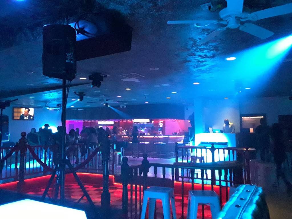 La Rosa Linda Bar & Restaurant | restaurant | 4565 Torresdale Ave, Philadelphia, PA 19124, USA | 2673332266 OR +1 267-333-2266