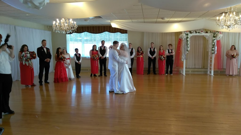 Valley Country Club | restaurant | 251 New London Ave, Warwick, RI 02886, USA | 4018211115 OR +1 401-821-1115