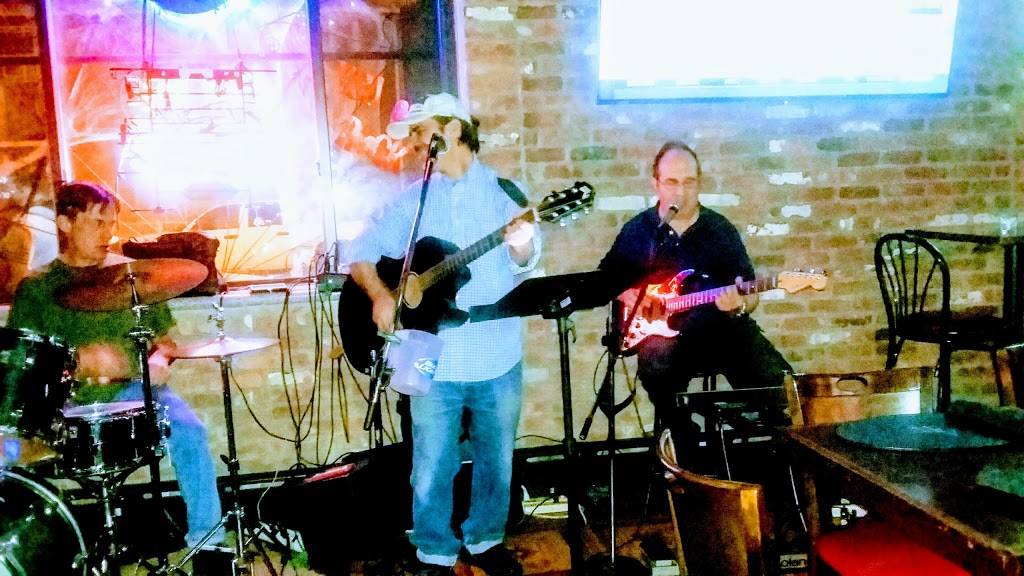 Pour Abbeys Bar & Grill | restaurant | 107 Hawkins St, Newark, NJ 07105, USA | 9735221000 OR +1 973-522-1000