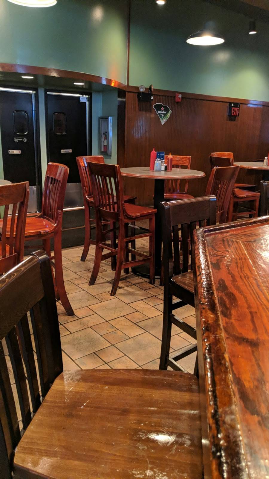 Kikis Chicken and Waffles | restaurant | 7001 Parklane Rd, Columbia, SC 29223, USA | 8036995422 OR +1 803-699-5422