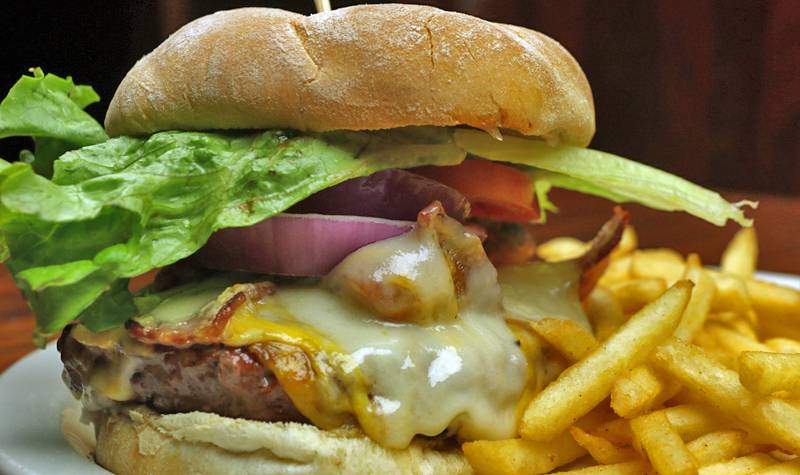 New Smyrna Steakhouse | restaurant | 723 E 3rd Ave, New Smyrna Beach, FL 32169, USA | 3864249696 OR +1 386-424-9696