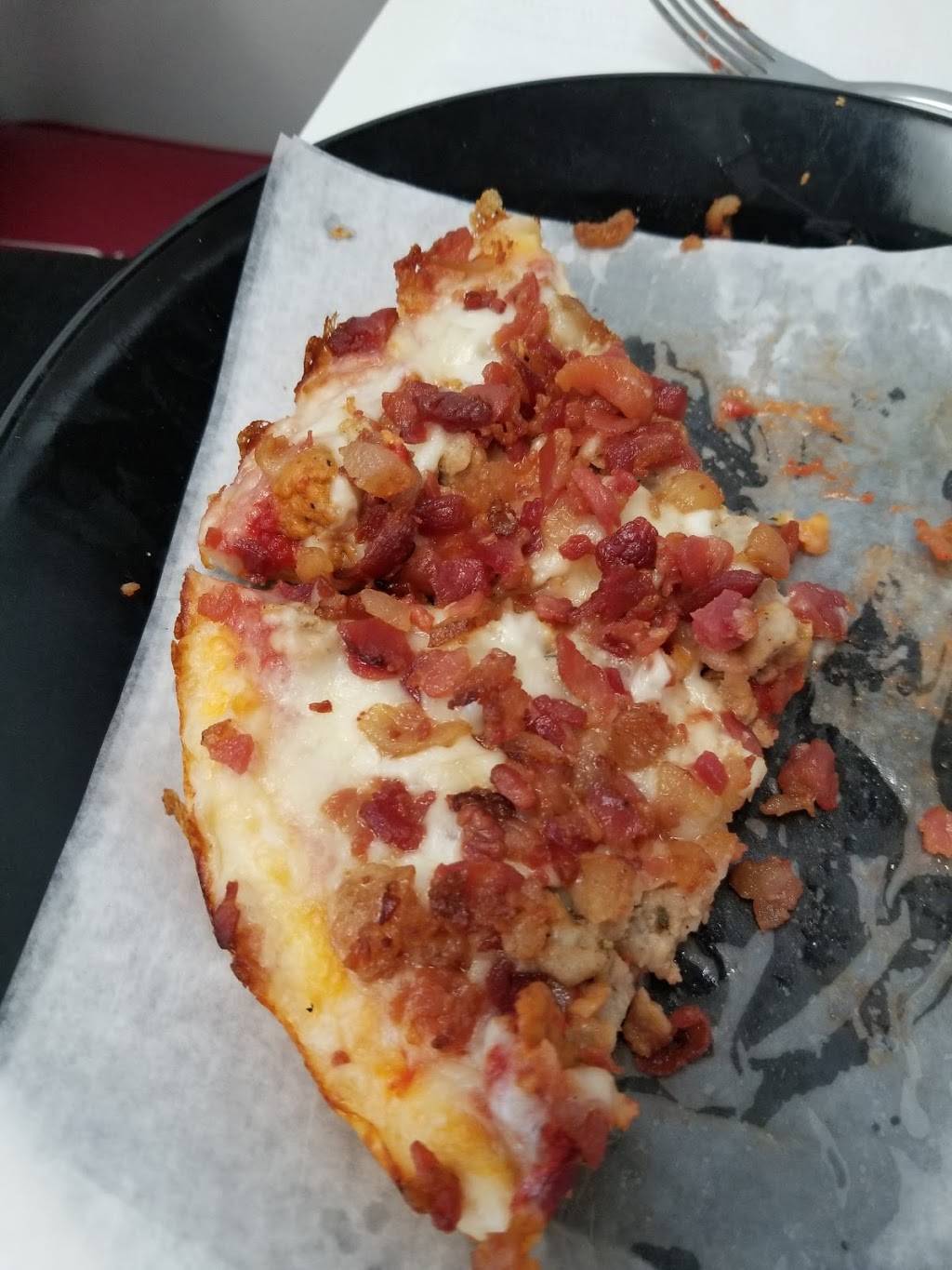 Bellevue Pizza House | restaurant | 325 E Center St, Bellevue, OH 44811, USA | 4194839068 OR +1 419-483-9068