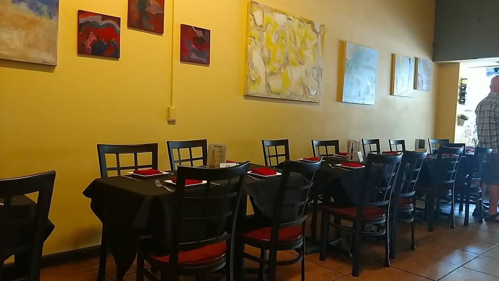 De La Vega Restaurante y Galeria | restaurant | 128 N Woodland Blvd, DeLand, FL 32720, USA | 3867344444 OR +1 386-734-4444