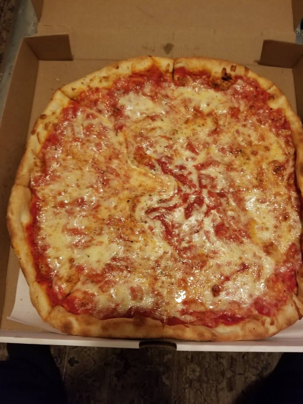 Franks Pizza | restaurant | 424 Avenue P, Brooklyn, NY 11223, USA | 7183390277 OR +1 718-339-0277