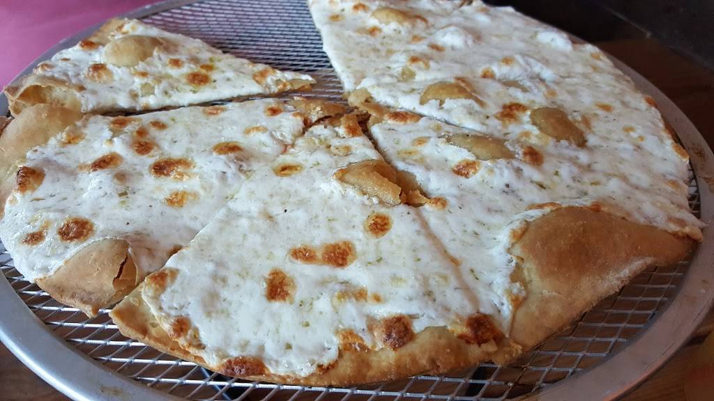 Girasole Restaurant and Bar | restaurant | 8438 N Lombard St, Portland, OR 97203, USA | 5039541671 OR +1 503-954-1671