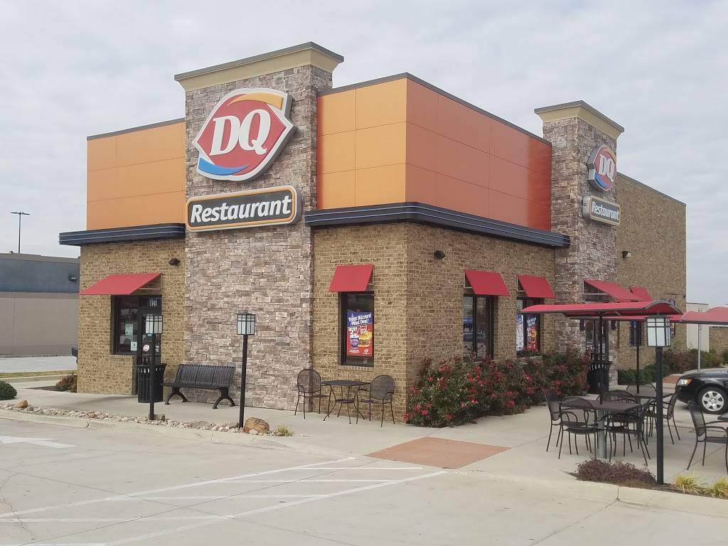 Dairy Queen | restaurant | 825 W Main St, Lewisville, TX 75067, USA | 9724366948 OR +1 972-436-6948