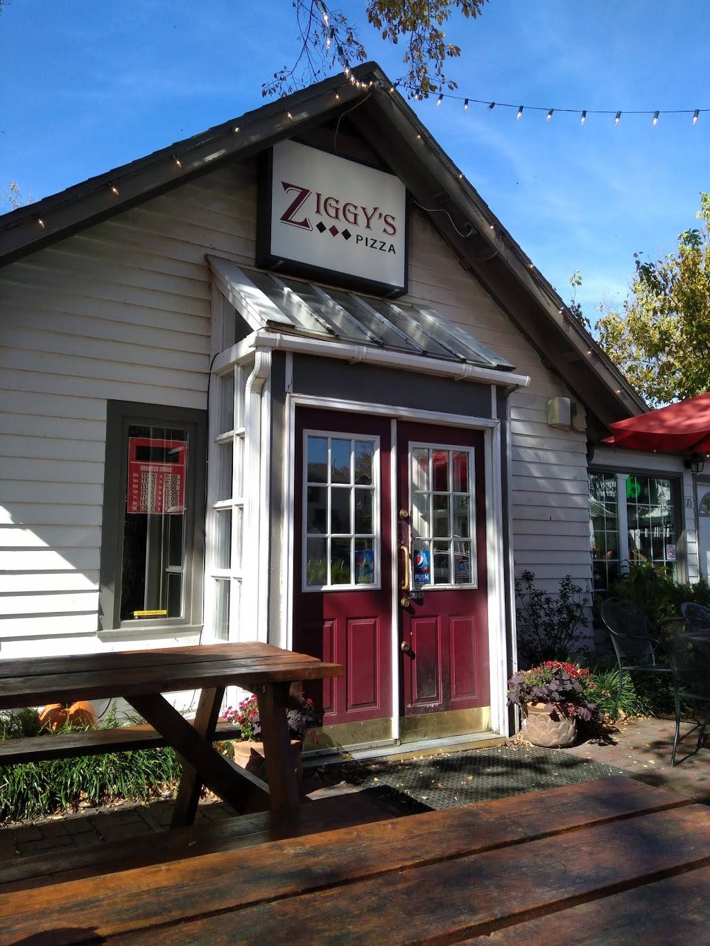 Ziggys Pizza | restaurant | 3700 E Douglas Ave STE 100, Wichita, KS 67208, USA | 3166132529 OR +1 316-613-2529