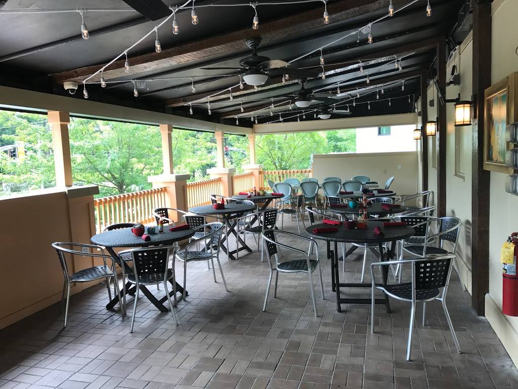 J. Christophers | restaurant | 10 Kings Cir NE, Atlanta, GA 30305, USA | 4049170350 OR +1 404-917-0350