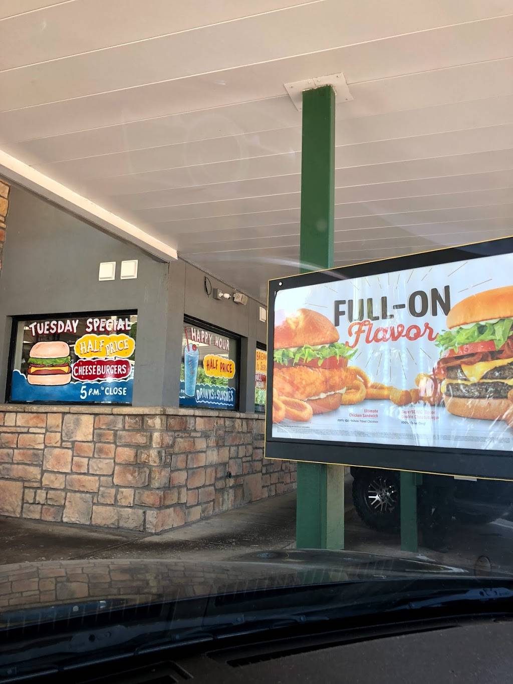 Sonic Drive-In | restaurant | 210 W Pioneer Pkwy, Grand Prairie, TX 75051, USA | 9722628684 OR +1 972-262-8684