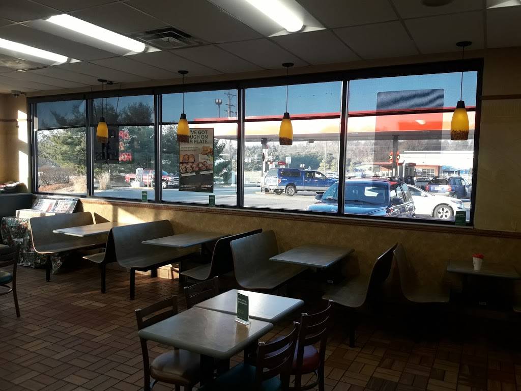 Subway Restaurants | restaurant | 11633 Greencastle Pike, Hagerstown, MD 21740, USA | 3015829007 OR +1 301-582-9007