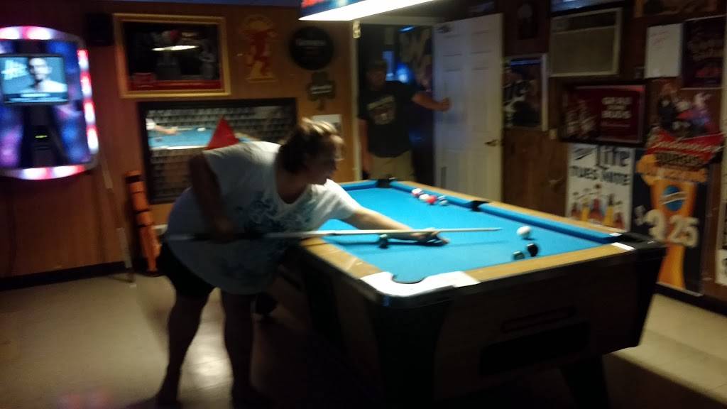 Sky Room Lounge Inc | night club | 1939 Rock Cliff Dr, Martinsburg, WV 25401, USA | 3042643690 OR +1 304-264-3690