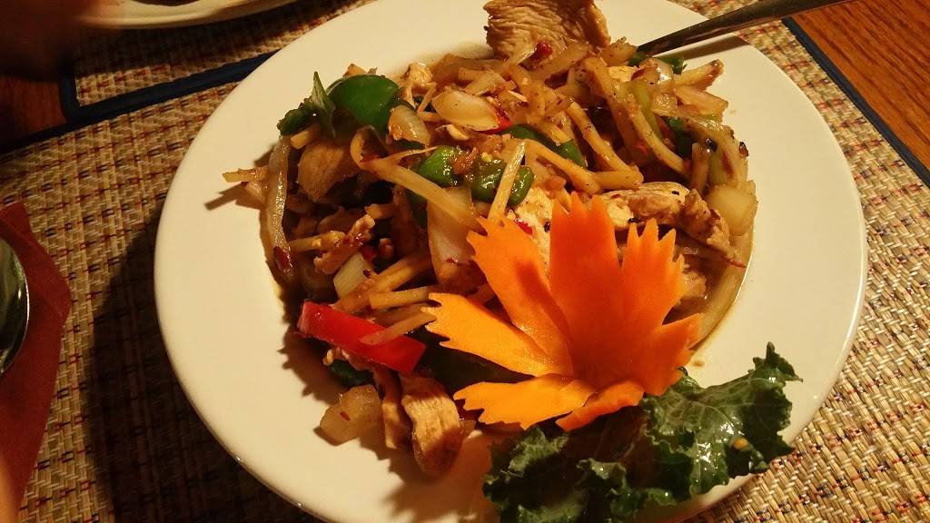 Lemongrass | restaurant | 125 Main St, New Paltz, NY 12561, USA | 8456338678 OR +1 845-633-8678