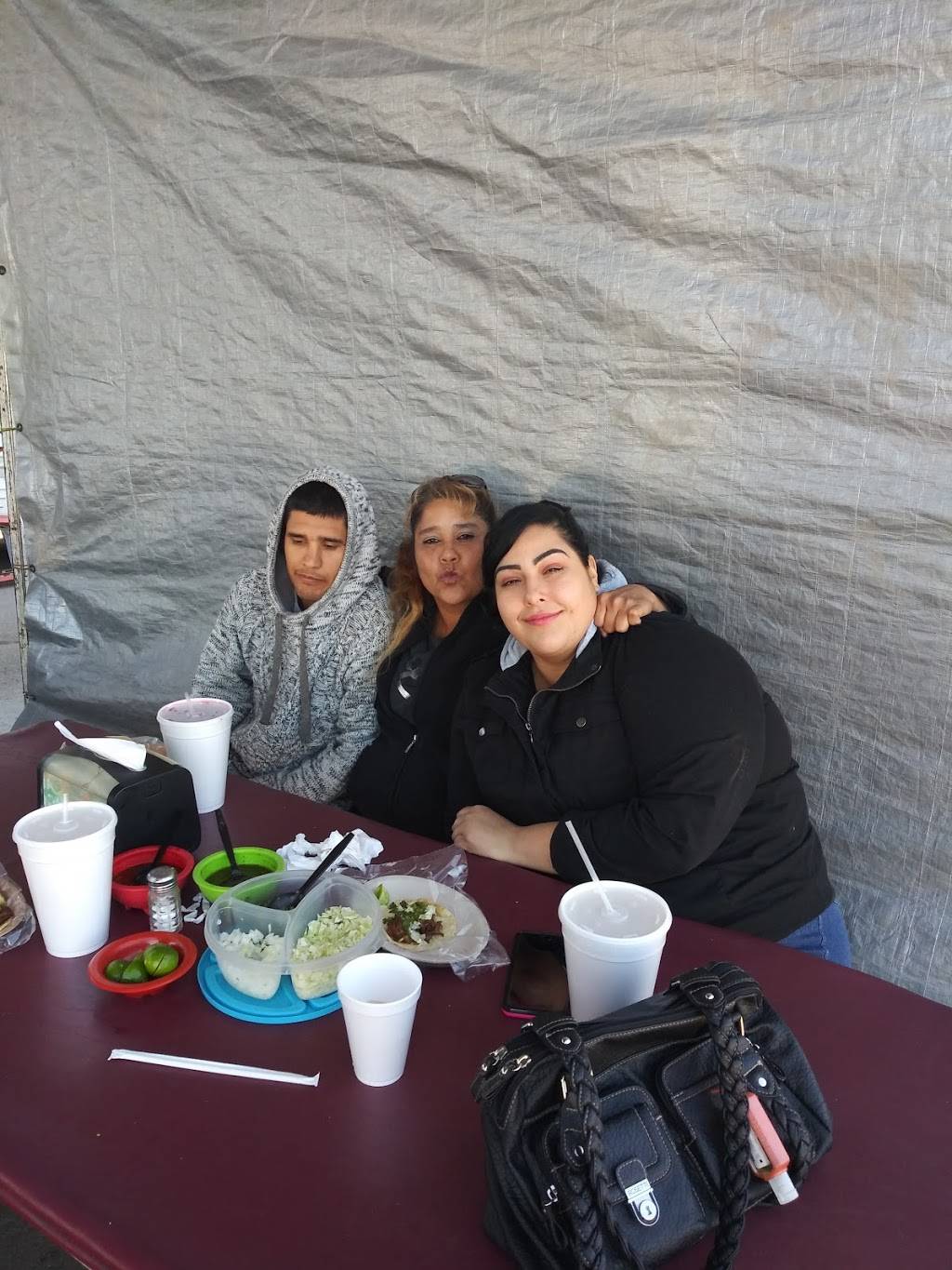 El Chivo de Oro | restaurant | 457 W Irvington Rd, Tucson, AZ 85714, USA | 5209099123 OR +1 520-909-9123