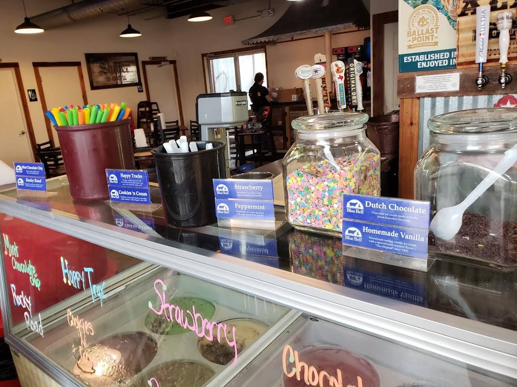 Big Bobs Burgers | restaurant | 447 W Hildebrand Ave, San Antonio, TX 78212, USA | 2107342627 OR +1 210-734-2627