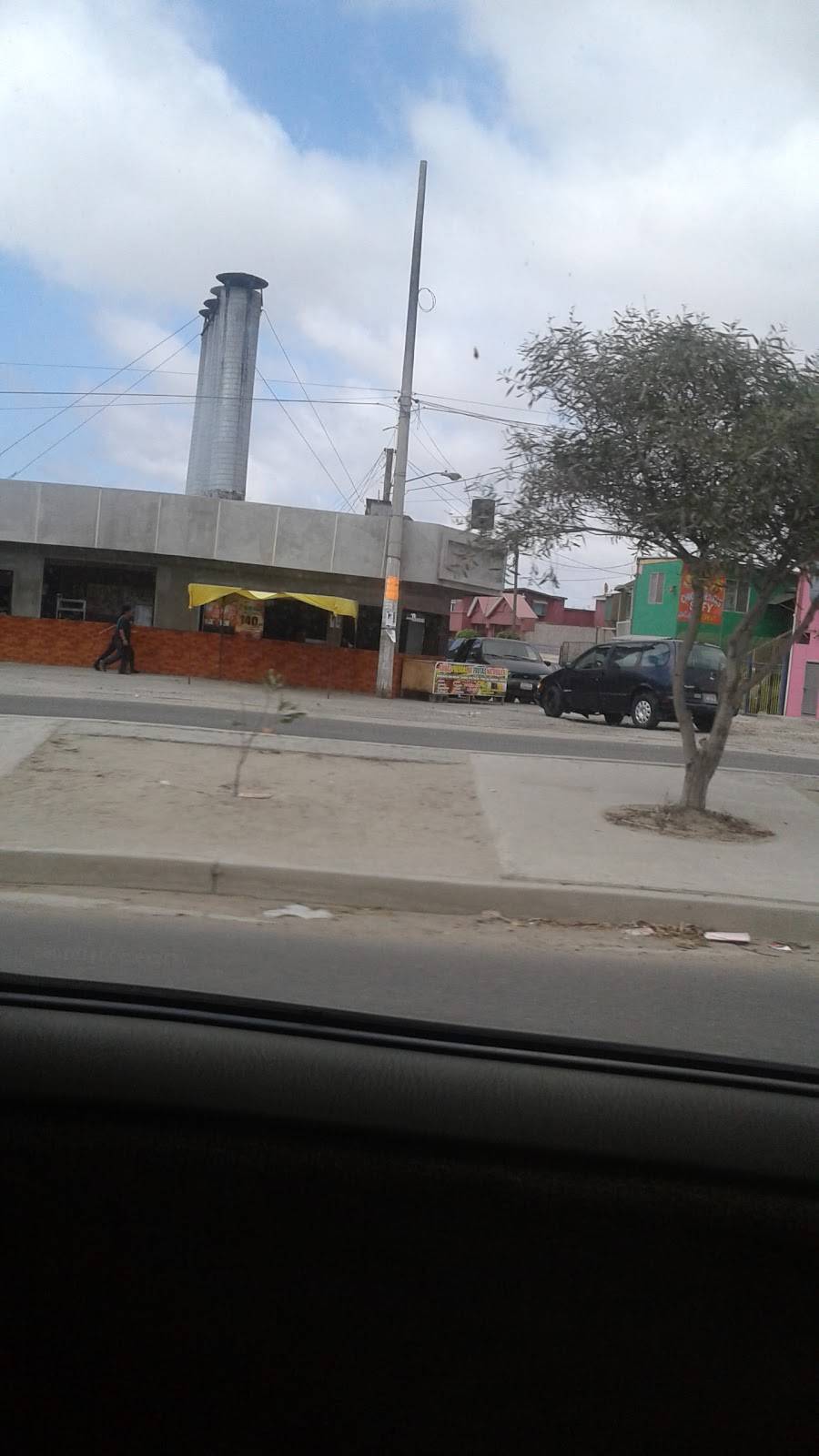 ROSSY POLLOS Y ALGO MAS | restaurant | Av Flores Magón, Padre Salvatierra 16-A, Salvatierra, 22604 Tijuana, B.C., Mexico | 016644489700 OR +52 664 448 9700