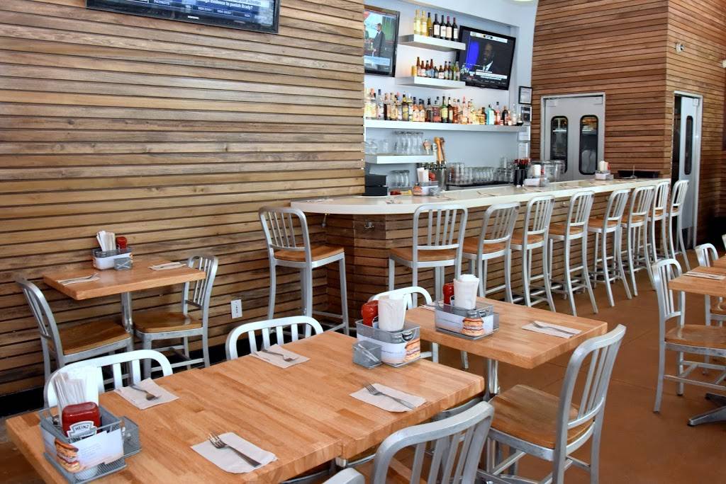 The Counter | restaurant | 7, Times Square Tower, New York, NY 10036, USA | 2129976801 OR +1 212-997-6801