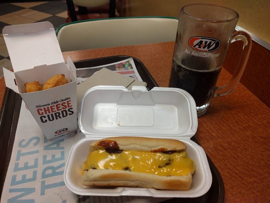 A&W Restaurant | restaurant | 5 Woodfield Mall F-118, Schaumburg, IL 60173, USA | 8476191617 OR +1 847-619-1617