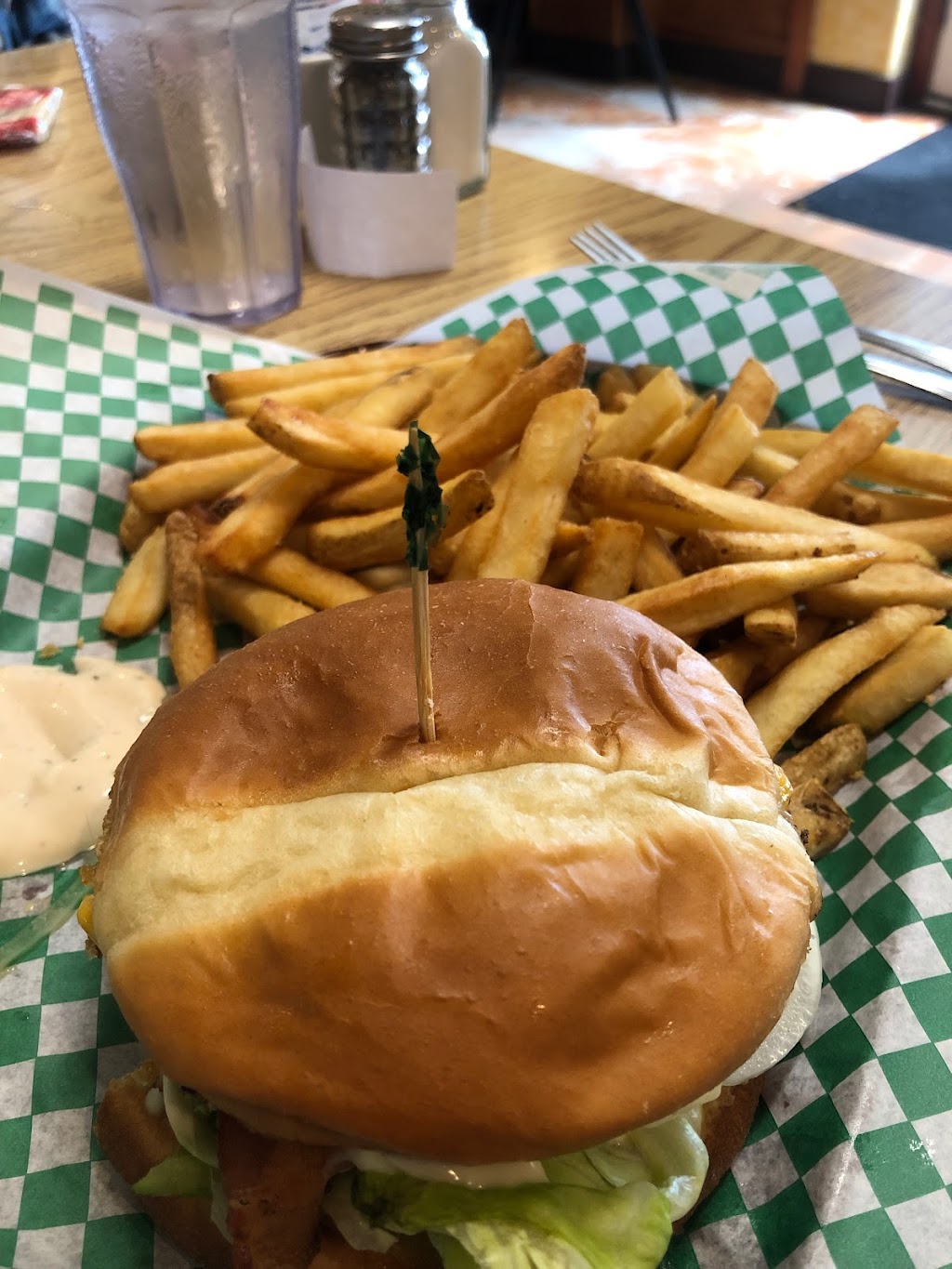 Kooskia Café | cafe | 6 Main St, Kooskia, ID 83539, USA | 2089264351 OR +1 208-926-4351