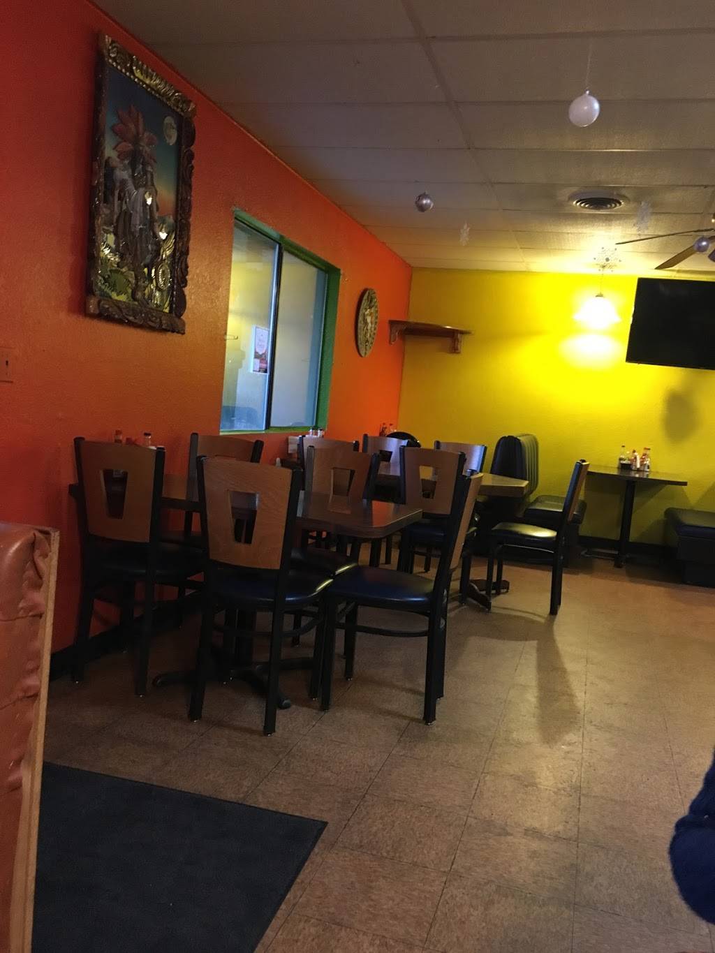 Flying Boat Chinese Restaurant | restaurant | 1522 Solano St, Corning, CA 96021, USA | 5308244085 OR +1 530-824-4085