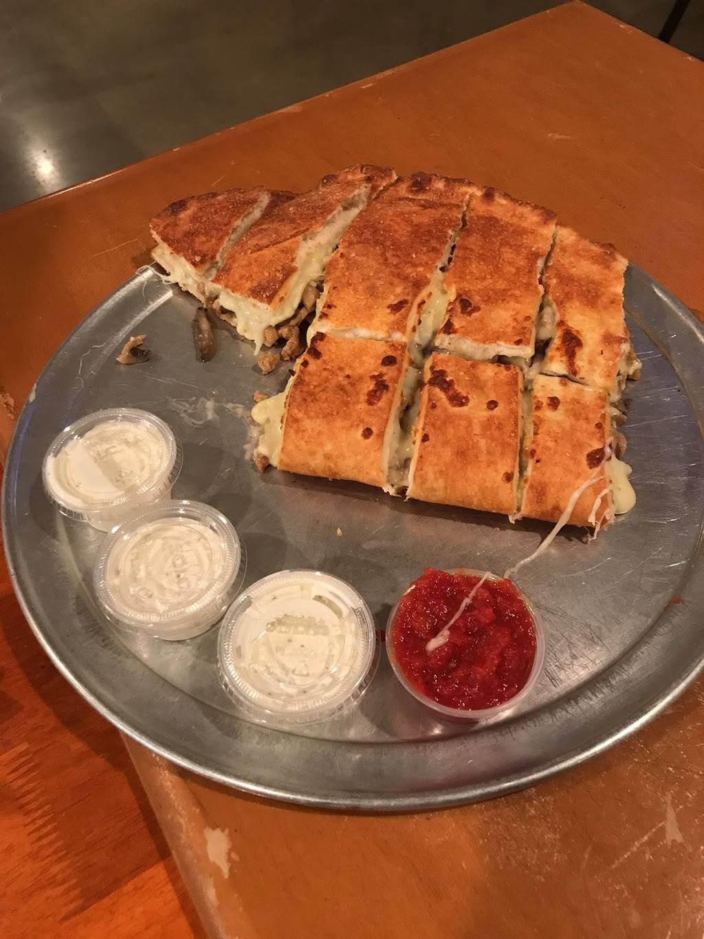 Zoies Pizzeria | restaurant | 2424 W New Orleans St, Broken Arrow, OK 74011, USA | 9189947733 OR +1 918-994-7733