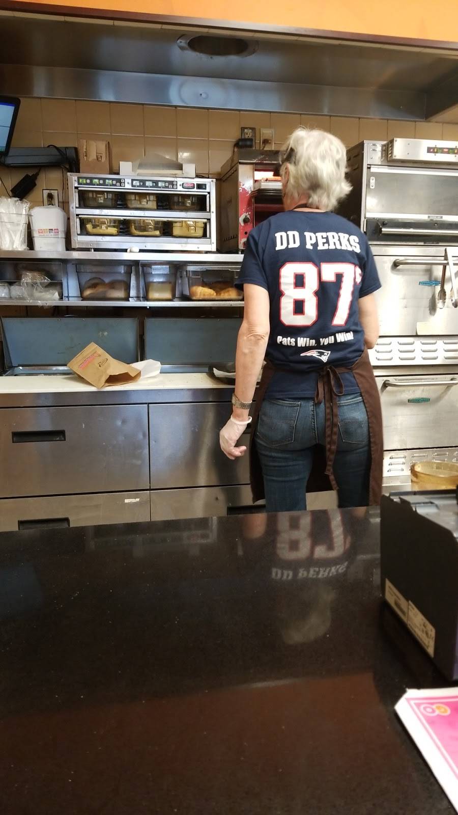 Dunkin | bakery | 7 Walk Hill St, Jamaica Plain, MA 02130, USA | 6179831902 OR +1 617-983-1902