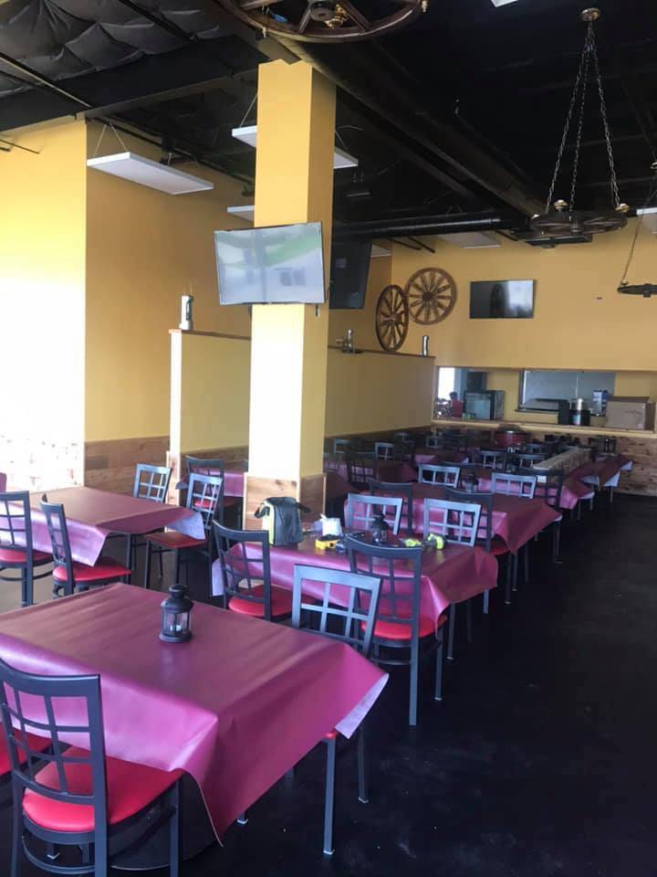 La Carreta Salvadoreña Restaurant | restaurant | 3128 Forest Ln suite #325, Dallas, TX 75234, USA | 4695673305 OR +1 469-567-3305