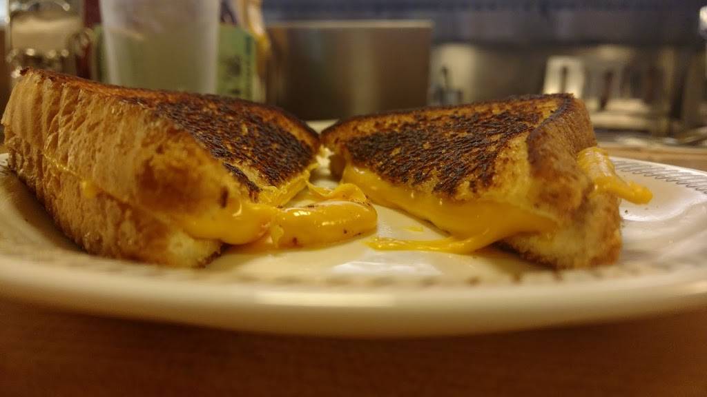 WAFFLE HOUSE | restaurant | 28 Birmingham Hwy, Chattanooga, TN 37419, USA | 4238214409 OR +1 423-821-4409