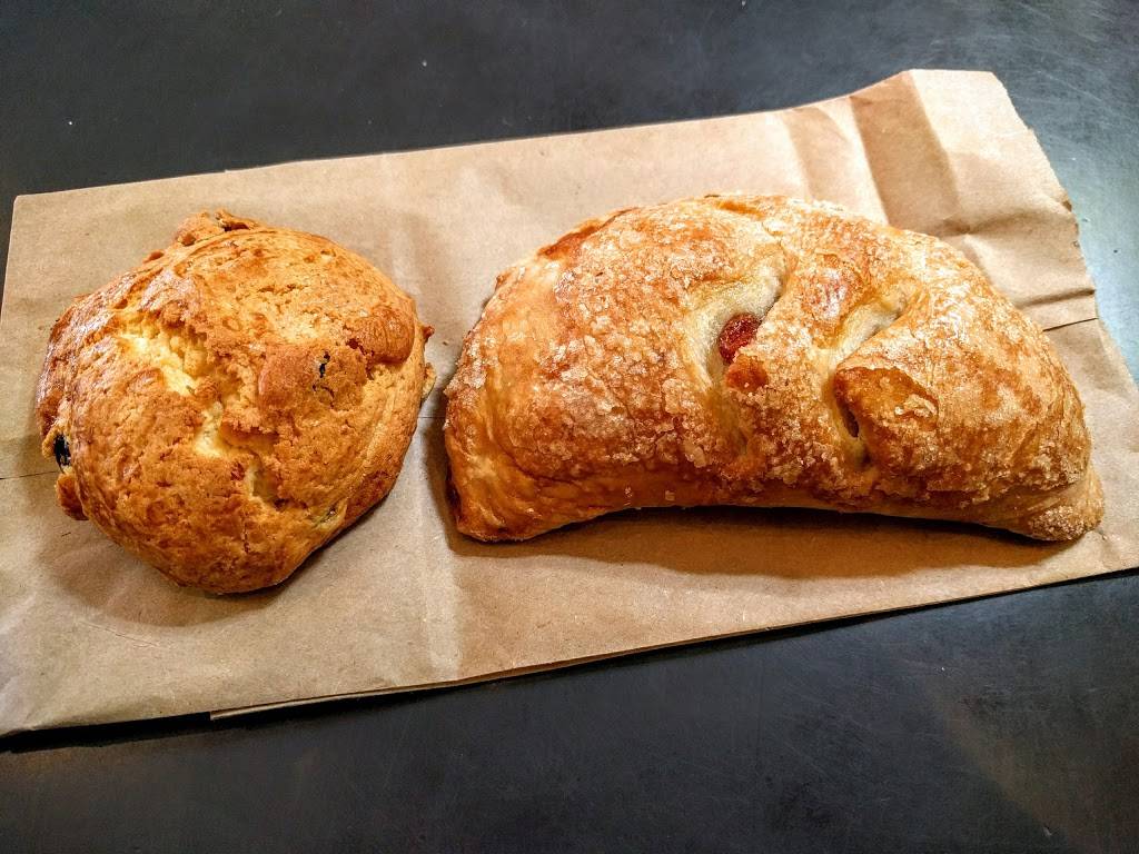 Universal Bakery on Mission | restaurant | 3458 Mission St, San Francisco, CA 94110, USA | 4158214971 OR +1 415-821-4971