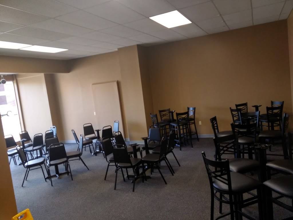 Delinos Deli & Bakery | bakery | 319 E Main St, Galesburg, IL 61401, USA | 3093423372 OR +1 309-342-3372