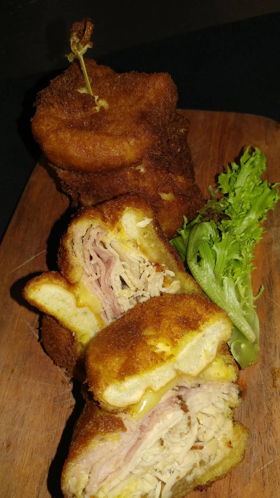 Yolo Restaurant & Lounge | restaurant | 5841 Transit Rd, East Amherst, NY 14051, USA | 7166884479 OR +1 716-688-4479