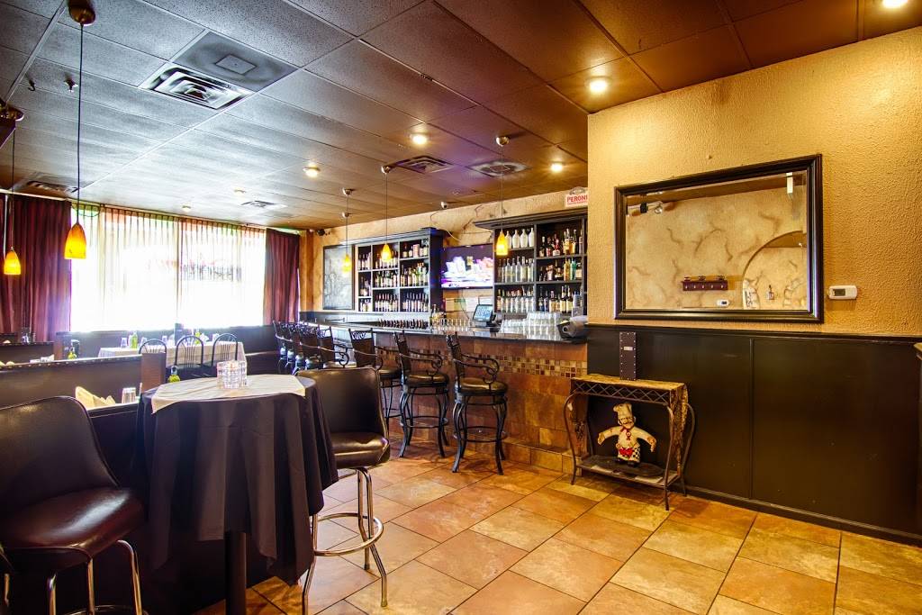 Mambo Italiano | restaurant | 748 Butterfield Rd, Mundelein, IL 60060, USA | 8472819100 OR +1 847-281-9100