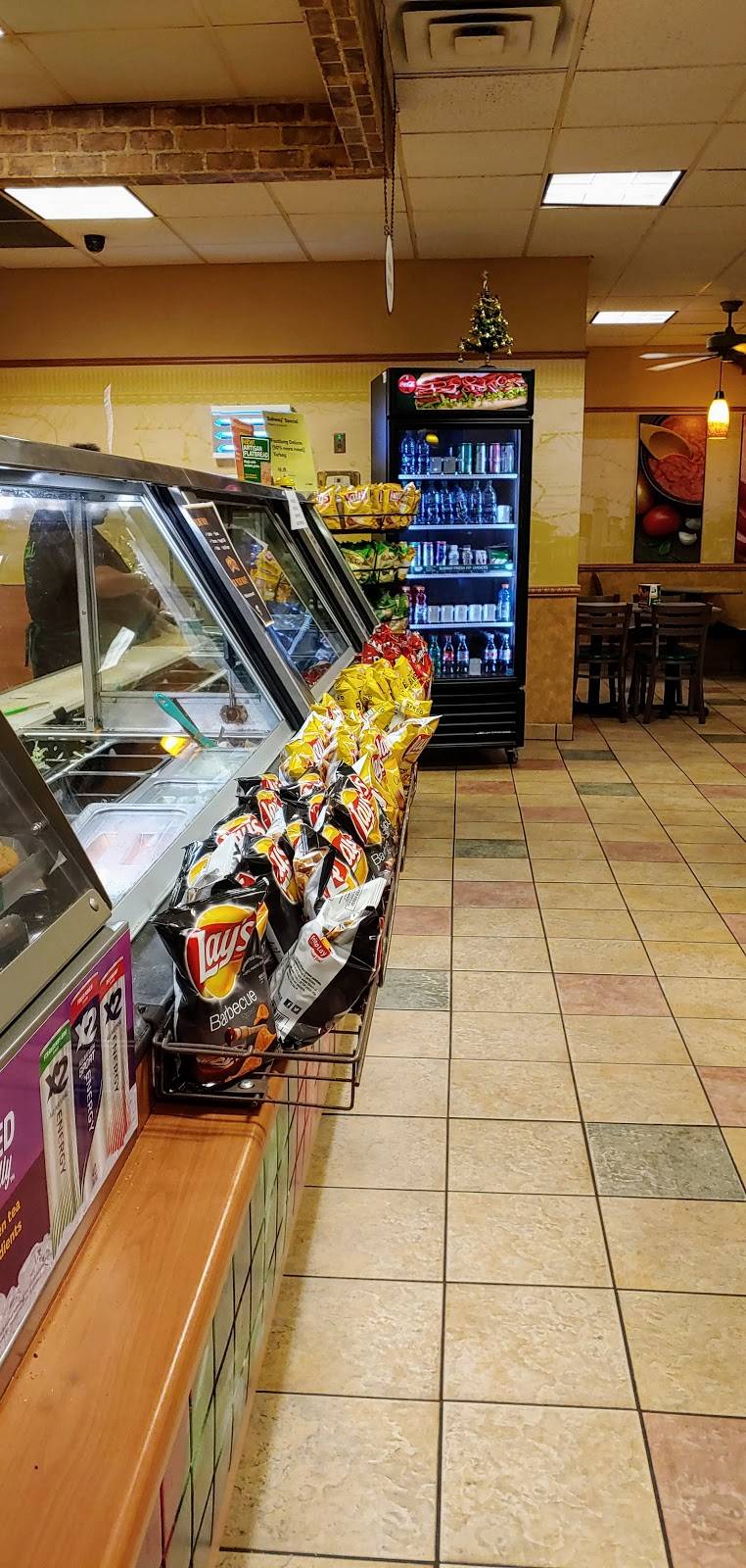 Subway | restaurant | 1020 N Porter Ave, Norman, OK 73071, USA | 4053647571 OR +1 405-364-7571