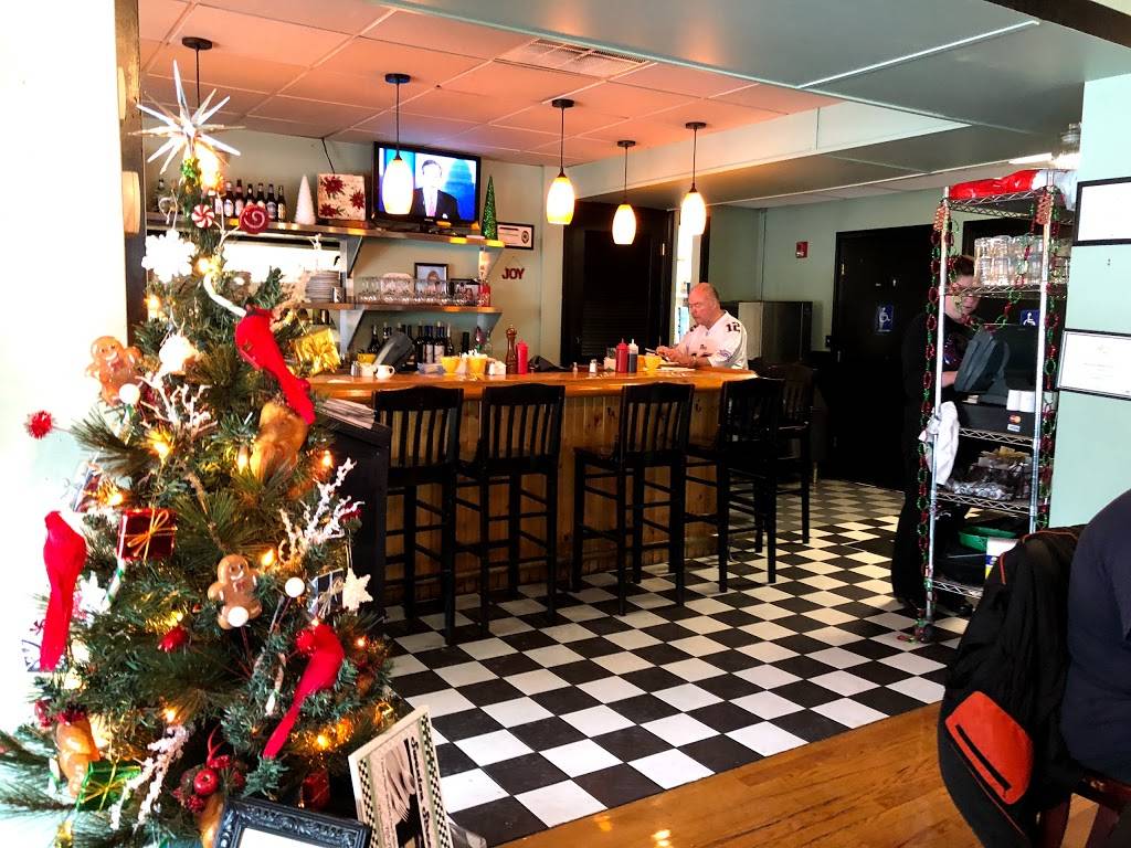 Swanton Street Diner | restaurant | 72 Swanton St, Winchester, MA 01890, USA | 7817219666 OR +1 781-721-9666