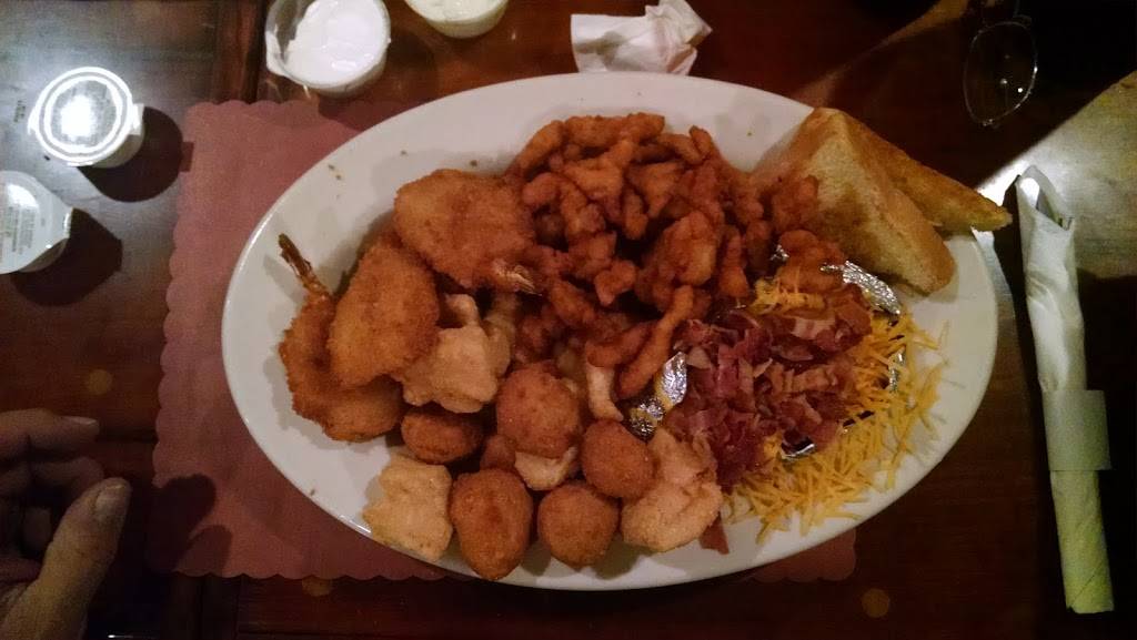 Southfork Restaurant & Pub | restaurant | 105 S Glick St, Mulberry, IN 46058, USA | 7652962096 OR +1 765-296-2096