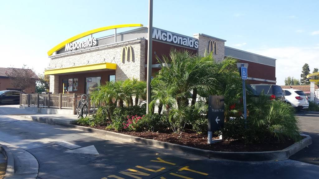 McDonalds | cafe | 18515 Yorba Linda Blvd, Yorba Linda, CA 92886, USA | 7147771250 OR +1 714-777-1250