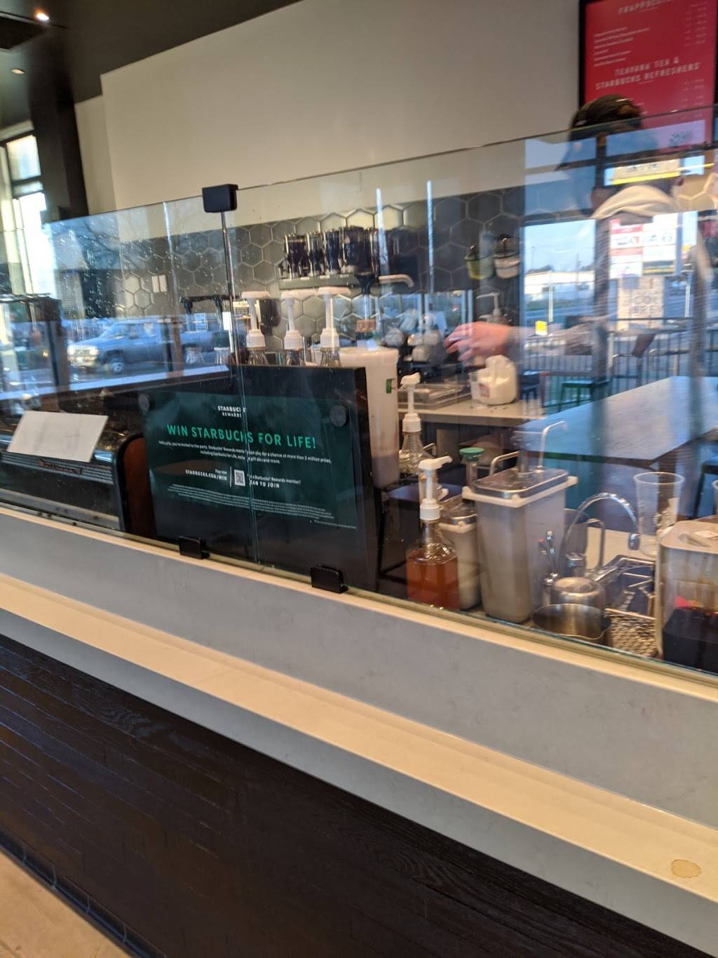 Starbucks | cafe | 305 W Olive Ave Suite 101, Madera, CA 93637, USA | 5597183377 OR +1 559-718-3377