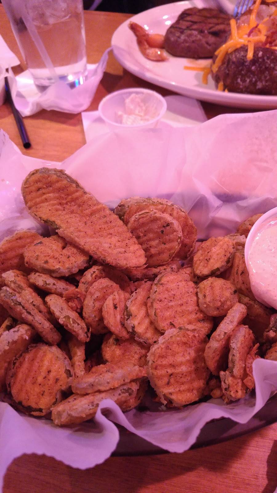 Texas Roadhouse | restaurant | 3910 W College Ave, Appleton, WI 54914, USA | 9207387427 OR +1 920-738-7427