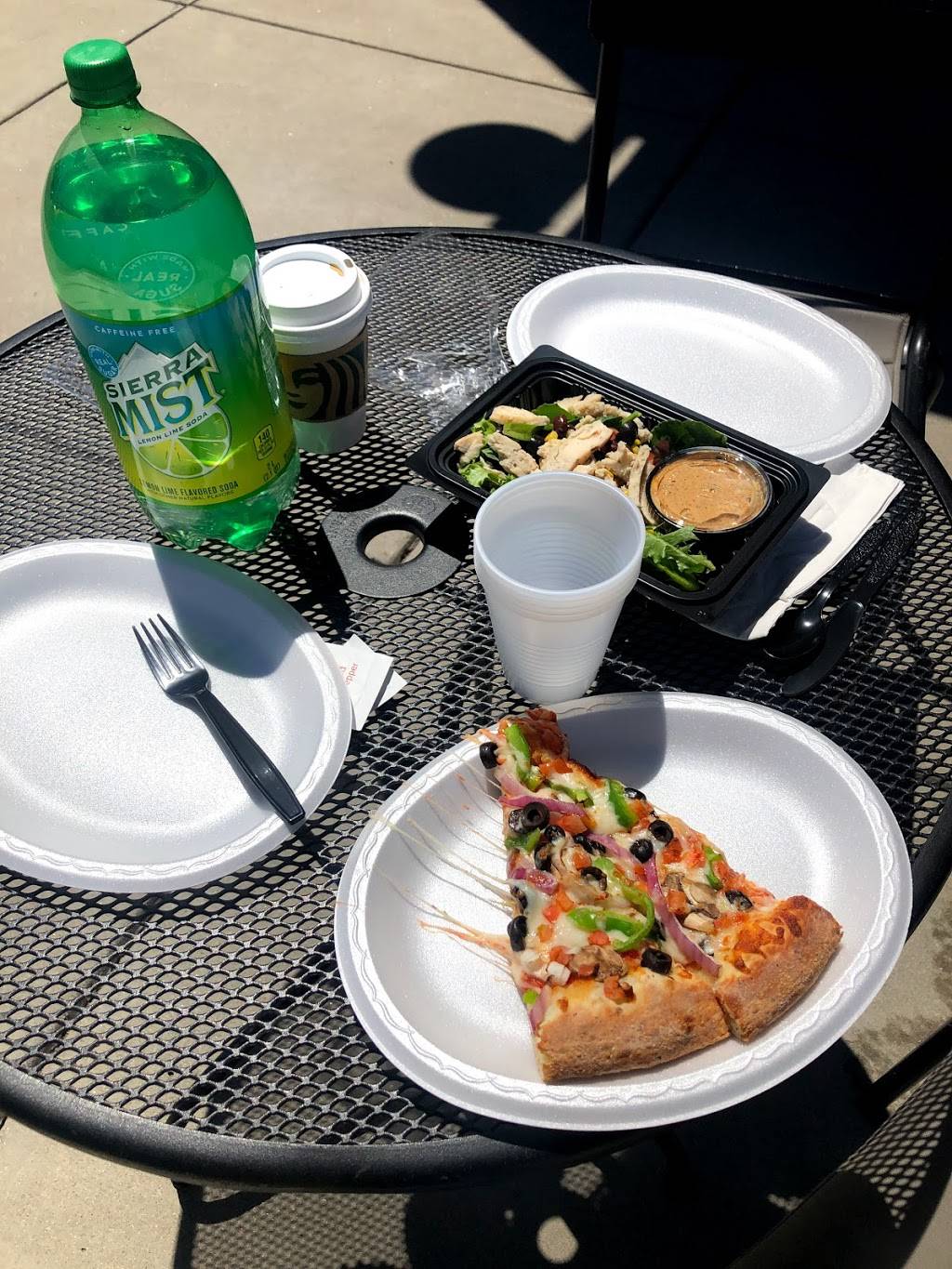 Garlic Jims Famous Gourmet Pizza | meal delivery | 3982 Red Cedar Dr, Highlands Ranch, CO 80126, USA | 3033465467 OR +1 303-346-5467